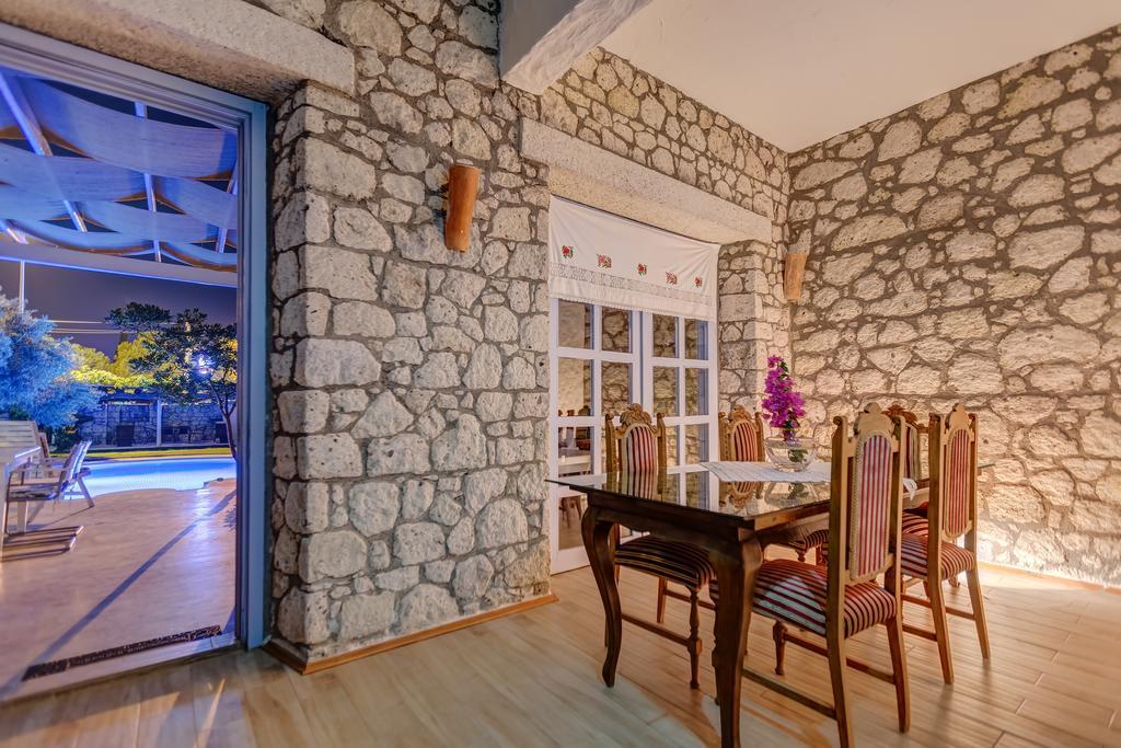 Lale Lodge Hotel Alaçatı Extérieur photo