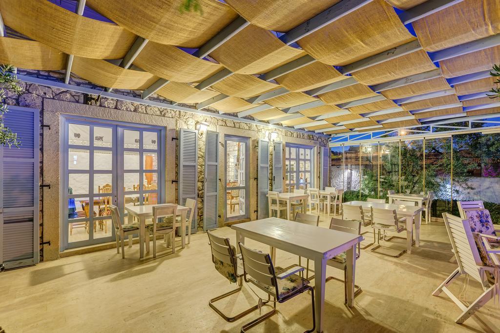 Lale Lodge Hotel Alaçatı Extérieur photo
