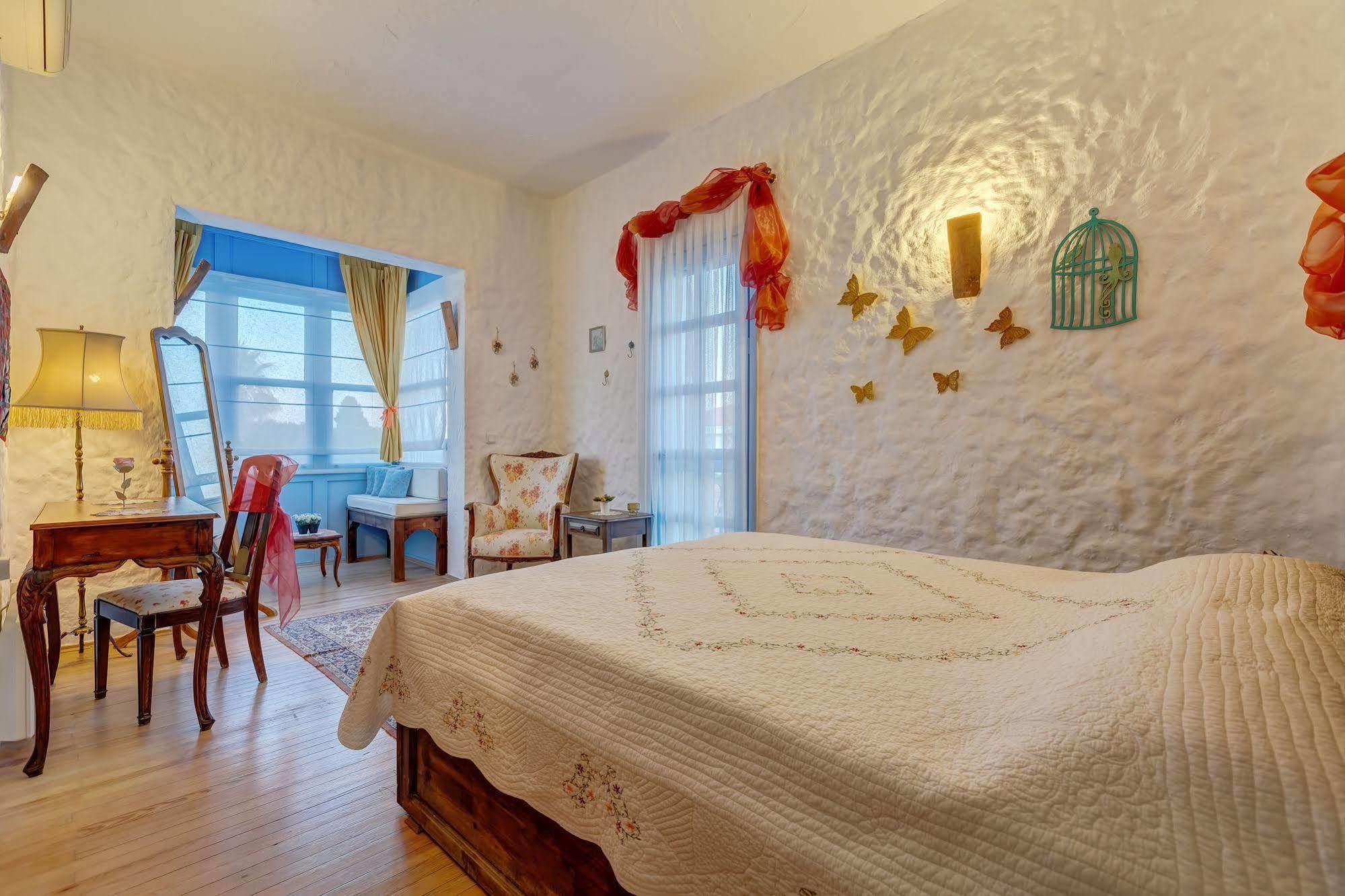 Lale Lodge Hotel Alaçatı Extérieur photo