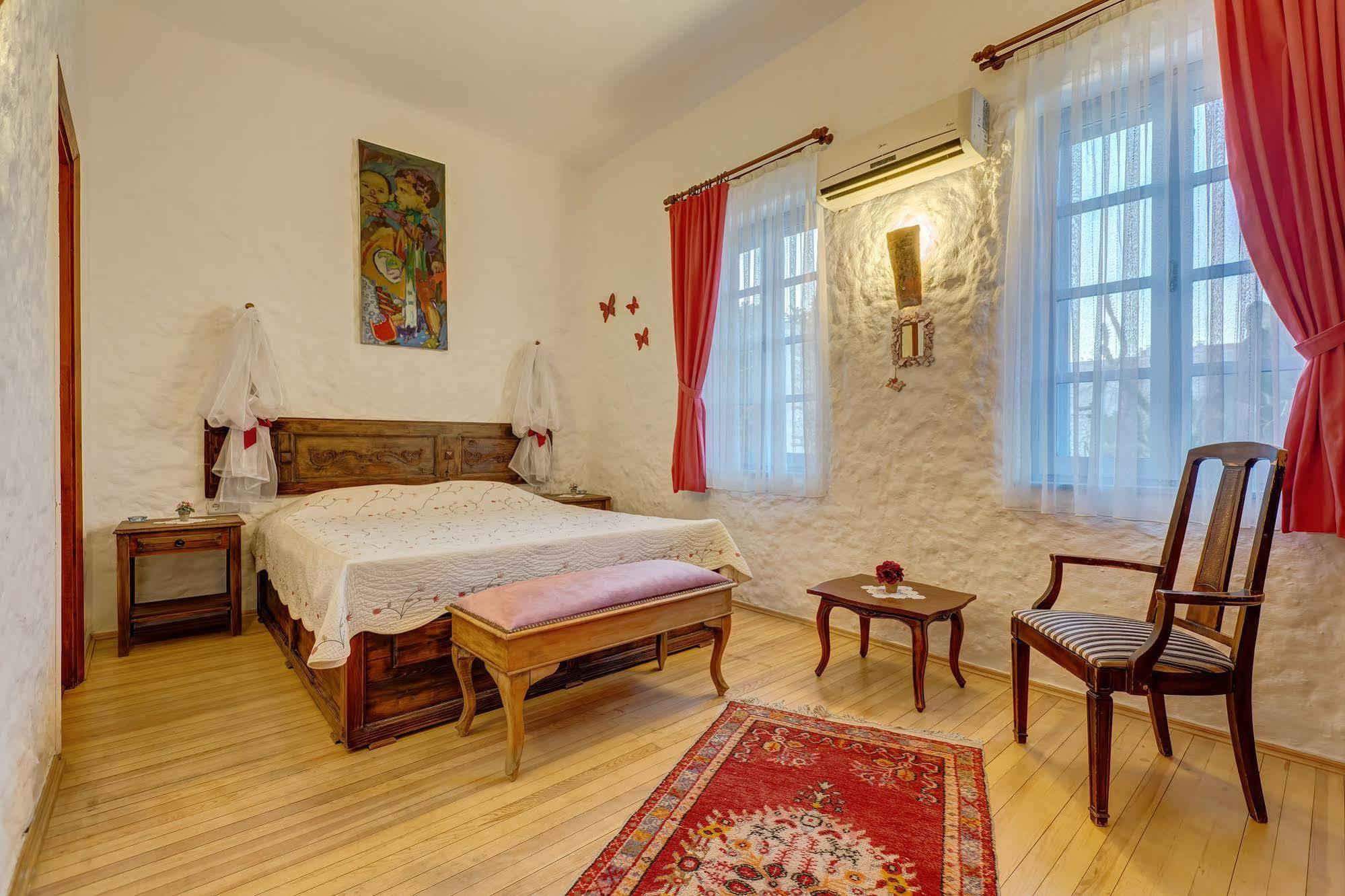 Lale Lodge Hotel Alaçatı Extérieur photo